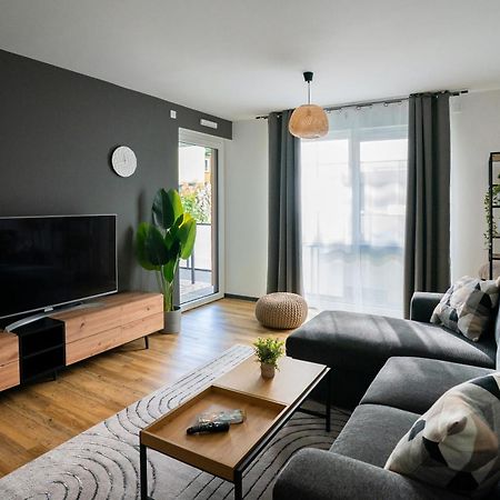Reitz - Apartment I Zentrale Lage I Stellplatz I 55Qm I 2 Zimmer I Kueche I Bad I Terrasse Bad Hersfeld Eksteriør billede