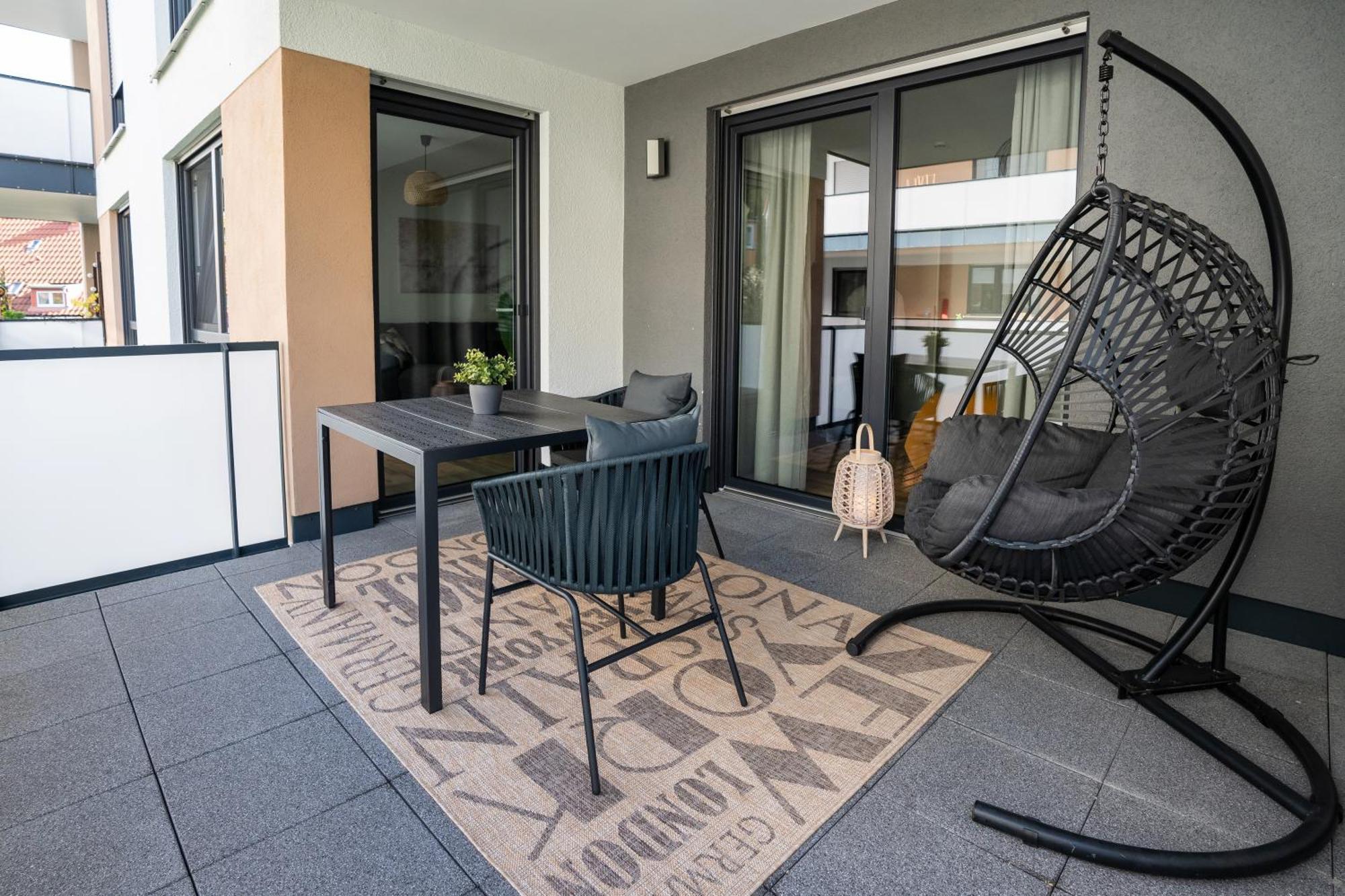 Reitz - Apartment I Zentrale Lage I Stellplatz I 55Qm I 2 Zimmer I Kueche I Bad I Terrasse Bad Hersfeld Eksteriør billede