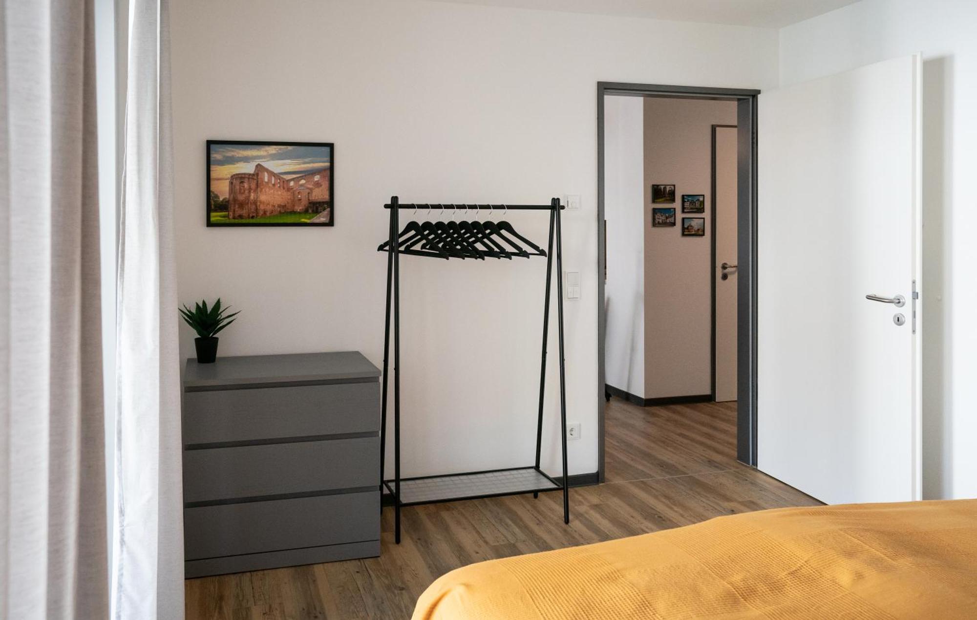 Reitz - Apartment I Zentrale Lage I Stellplatz I 55Qm I 2 Zimmer I Kueche I Bad I Terrasse Bad Hersfeld Eksteriør billede