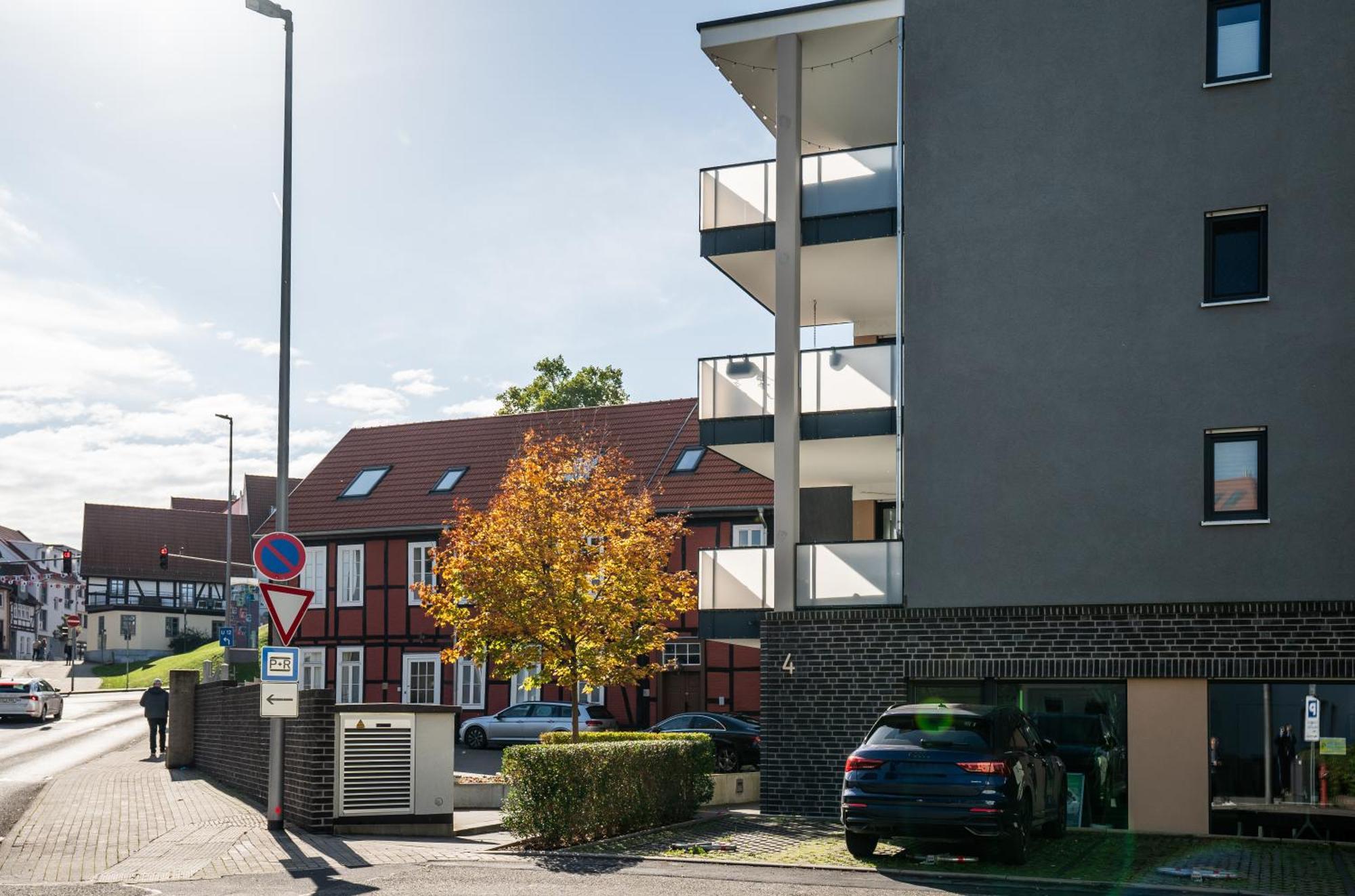 Reitz - Apartment I Zentrale Lage I Stellplatz I 55Qm I 2 Zimmer I Kueche I Bad I Terrasse Bad Hersfeld Eksteriør billede